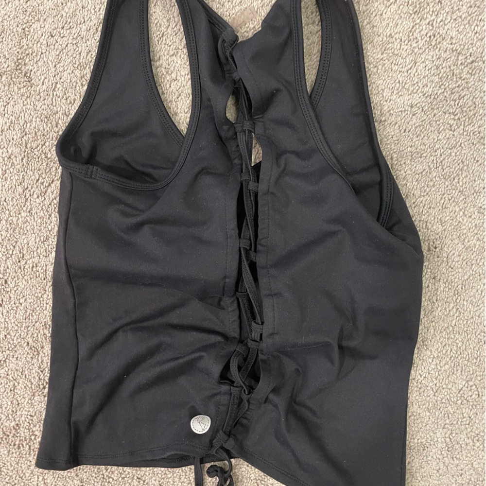 Athletic lace up back top. Threads 4 thought, size large.